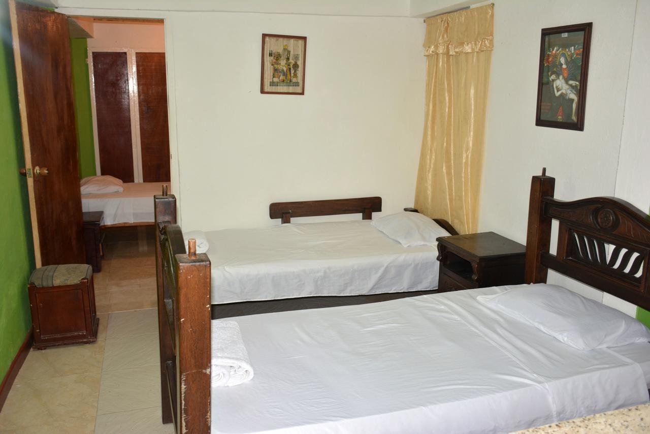 Hotel Posada Valerie à Archibolds Extérieur photo